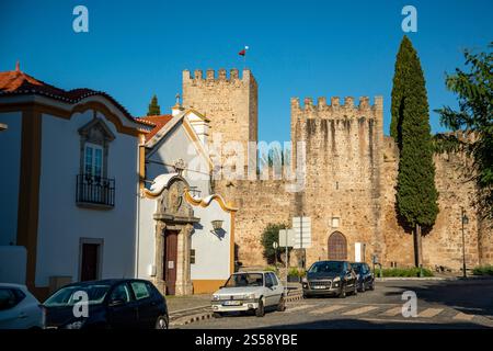 Le Castelo dans le village de Alter do Chao dans Alentejo au Portugal.Portugal, Alter do Chao, octobre 2021 Banque D'Images