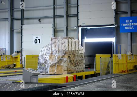 Cainiao Smart Logistics Network Limited est une société de logistique chinoise lancée par Alibaba Group, conjointement avec huit autres sociétés. Ici, le Cainia Banque D'Images