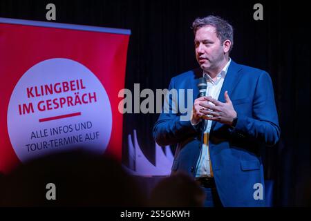 Kiel, Deutschland. 14 janvier 2025. 14.01.2025, Politik, Bundestagswahl 2025, Wahlkampf, Klingbeil im Gespräch, Parteivorsitzender der SPD Lars Klingbeil, Foto : Dennis Ewert/RHR-FOTO/dpa/Alamy Live News Banque D'Images