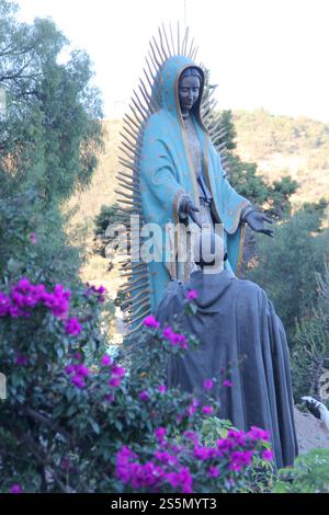 Mexico, Mexique - Nov 26 2024 : fontaine des vœux de la Basilique de la Vierge Guadalupe sur la colline de Tepeyac à Mexico Banque D'Images