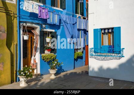 Maisons à Burano, près de Venise, Italie Banque D'Images