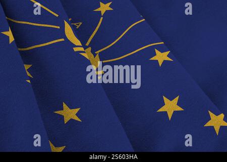 Drapeau de l'État américain de l'Indiana avec de grands plis ondulant de près sous la lumière du studio à l'intérieur. Les symboles officiels et les couleurs dans la bannière de tissu. Indiana US Banque D'Images
