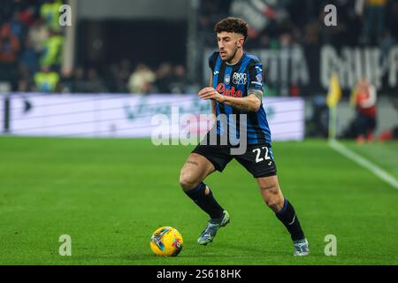 Bergame, Italie. 14 janvier 2025. Matteo Ruggeri d'Atalanta BC vu en action lors de la Serie A 2024/25 match de football entre Atalanta BC et Juventus FC au Gewiss Stadium. (Photo de Fabrizio Carabelli/SOPA images/Sipa USA) crédit : Sipa USA/Alamy Live News Banque D'Images