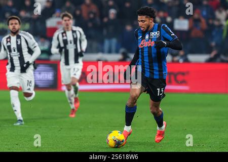 Bergame, Italie. 14 janvier 2025. Ederson Jose dos Santos Lourenco da Silva d'Atalanta BC vu en action lors de Serie A 2024/25 match de football entre Atalanta BC et Juventus FC au Gewiss Stadium. (Photo de Fabrizio Carabelli/SOPA images/Sipa USA) crédit : Sipa USA/Alamy Live News Banque D'Images