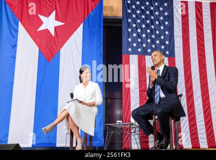 Le président Barack Obama participe à une séance de questions-réponses lors d'un événement entrepreneurial avec Soledad O'Brian à la Cerveceria à la Havane, Cuba, le 21 mars 2016. (Photo officielle de la Maison Blanche). IMAGE AVEC RESTRICTIONS, voir le champ Infos supplémentaires Banque D'Images