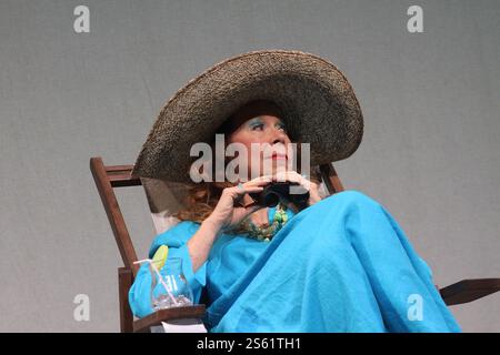 Marion Kracht, die Schauspielerin BEI der Probe zum Theaterstueck „Eine morts-Freundin“ AM 15.01.2025 in der Komoedie Winterhuder Faehrhaus in Hamburg Banque D'Images