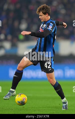 Bergame, Italie du Nord - mardi 14 janvier 2025. AtalantaÕs Giorgio Scalvini lors du match de Serie A entre Atalanta et Juventus au stade Gewiss à Bergame, Italie du Nord - mardi 14 janvier 2025. Sport - Soccer . (Photo de Spada/Lapresse) crédit : LaPresse/Alamy Live News Banque D'Images