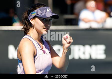 Melbourne, Australie. 16 janvier 2025. Tennis : Grand Chelem - Open d'Australie, simple féminin, 2e tour. Lys (Allemagne) − Gracheva (France). EVA Lys réagit. Crédit : Frank Molter/dpa/Alamy Live News Banque D'Images