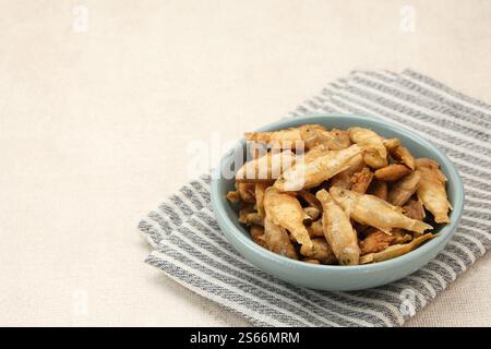Wader Crispy ou Fried Fish, cuisine indonésienne Banque D'Images