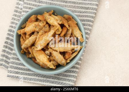 Wader Crispy ou Fried Fish, cuisine indonésienne Banque D'Images