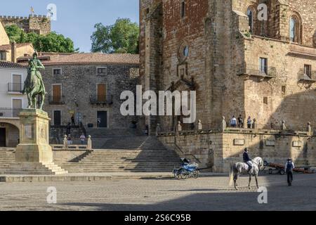 Église Saint-Martin de Tours à Trujillo est une municipalité et une ville dans la province de Caceres, dans la communauté autonome d'Estrémadure, en Espagne. Banque D'Images