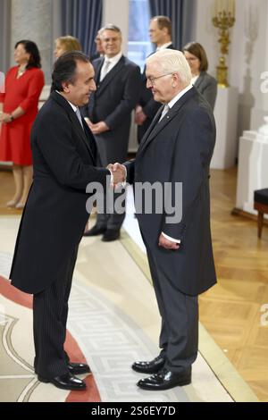 Imomudin Sattorov Tadjikistan est reçu par Frank-Walter Steinmeier (Président de la République fédérale d'Allemagne) devant le Président fédéral Banque D'Images