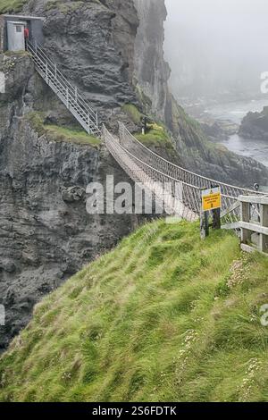 Une image de le pont de corde de Carrick à un roseau, Irlande du Nord Banque D'Images