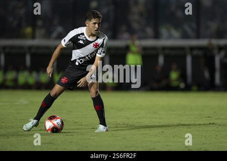 Rio de Janeiro, Brésil. 17 janvier 2025. RJ - RIO DE JANEIRO - 01/16/2025 - CARIOCA 2025, VASCO x BANGU - Paulo Ricardo joueur de Vasco lors du match contre Bangu au stade Sao Januario pour le championnat Carioca 2025. Photo : Jorge Rodrigues/AGIF crédit : AGIF/Alamy Live News Banque D'Images
