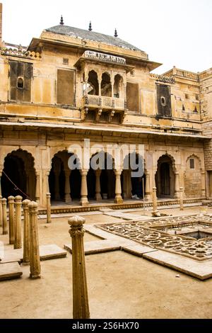 Le fort de Jaisalmer, alias Sonar Quila ou le Fort d'Or, est l'une des plus grandes villes fortifiées entièrement préservées au monde. Rajasthan, Inde. Banque D'Images