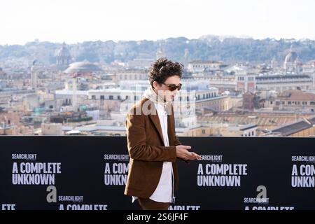 Rome, Italie, 17 janvier 2025 - Timothèe Chalamet assiste à Photocall pour le film 'Un inconnu complet à l'Hôtel de la ville à Rome. Crédits : Luigi de Pompeis/Alamy Live News Banque D'Images