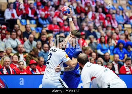 Hani Abderrafik Bounab (algérien, #02), Tommaso Romei (Italien, #30) DEN, Italien v. Algerien, handball, IHF Weltmeisterschaft 2025, Gruppe B, Spieltag 2, 16.01.2025 Foto : Eibner-Pressefoto/Marcel von Fehrn Banque D'Images