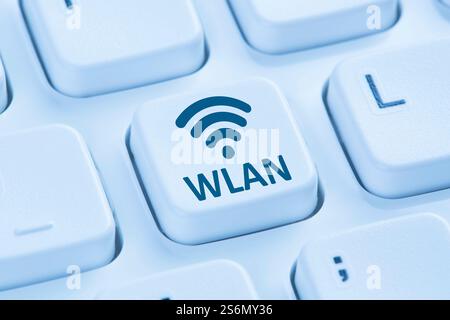 Connexion WLAN ou point d'accès WiFi symbole Internet clavier bleu de l'ordinateur Banque D'Images