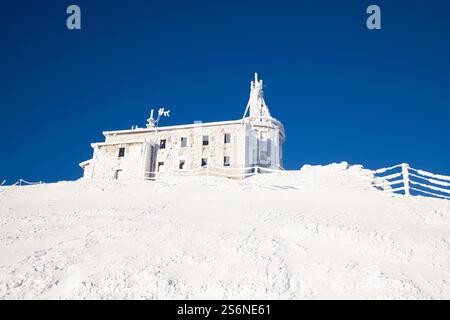 kasprowy Wierch et ses environs en hiver, les montagnes des Tatras, Pologne Banque D'Images
