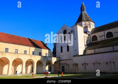 58 la Charite sur Loire, cloître Prieuré Banque D'Images