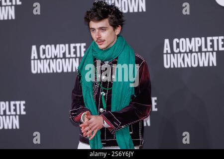 News - PHOTOCALL A COMPLETE UNKNOWN Timothee Chalamet assiste à la première Photocall A Complete Unknown à l'Auditorium Parco della Musica le 17 janvier 2025 à Rome, en Italie. Pendant l'APPEL PHOTO Un INCONNU COMPLET, nouvelles à Rome, Italie, 17 janvier 2025 Auditorium de Rome Parco della Musica Italie Copyright : xEmanuelaxVertollix/xLiveMediax LPN 1693415 Banque D'Images