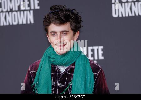 News - PHOTOCALL A COMPLETE UNKNOWN Timothee Chalamet assiste à la première Photocall A Complete Unknown à l'Auditorium Parco della Musica le 17 janvier 2025 à Rome, en Italie. Pendant l'APPEL PHOTO Un INCONNU COMPLET, nouvelles à Rome, Italie, 17 janvier 2025 Auditorium de Rome Parco della Musica Italie Copyright : xEmanuelaxVertollix/xLiveMediax LPN 1693452 Banque D'Images