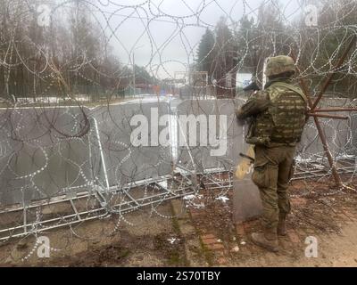 Podlesi, Pologne. 16 janvier 2025. Fortifications au poste frontalier fermé polono-biélorusse à Podlesi, dans le cadre du projet bouclier oriental (Tarcza Wschod), Pologne, 16 janvier 2025. Crédit : Tereza Supova/CTK photo/Alamy Live News Banque D'Images
