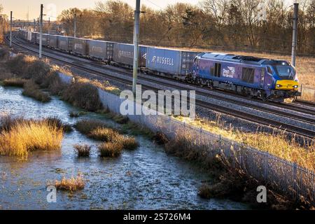 Direct Rail services locomotive de classe 68 Valiant numéro 68007 vue sur la ligne principale de la côte ouest à Winwick. Banque D'Images