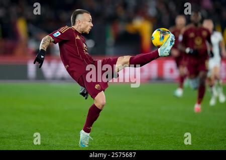 Rome, Italie. 17 janvier 2025. Angelino de L'AS Roma lors du match de Serie A Enilive entre L'AS Roma et Gênes CFC au Stadio Olimpico le 17 janvier 2025 à Rome, Italie. Crédit : Giuseppe Maffia/Alamy Live News Banque D'Images