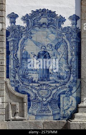 Seixas, Portugal - 12 avril 2024 : Igreja Matriz de São Bento, ou église Saint Benoît, est un monument religieux clé à Seixas, Portugal Banque D'Images