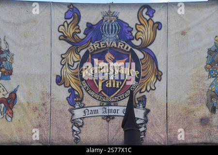 Melbourne, Comté de Brevard, Floride États-Unis. 18 janvier 2025. Brevard Renaissance Fair est ravie d’annoncer que nous sommes officiellement ouverts pour notre dixième anniversaire dans une toute nouvelle maison! Il y a quelques mois, ce site n'était rien de plus qu'un grand champ envahi de mauvaises herbes. La transformation est tout simplement remarquable, grâce au travail acharné incroyable et au dévouement de tant de personnes. Crédit photo : Julian Leek/Alamy Live News Banque D'Images