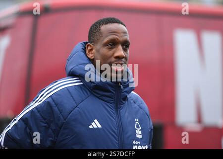 City Ground, Nottingham le dimanche 19 janvier 2025. Nottingham, Royaume-Uni. 19 janvier 2025. Willy Boly de Nottingham Forest lors du match de premier League entre Nottingham Forest et Southampton au City Ground, Nottingham le dimanche 19 janvier 2025. (Photo : Jon Hobley | mi News) crédit : MI News & Sport /Alamy Live News Banque D'Images