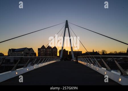 Govan Partick Bridge pendant le coucher du soleil Banque D'Images