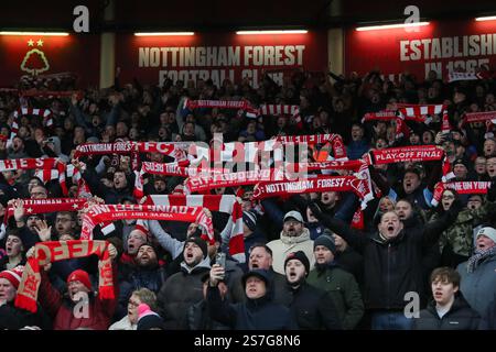 Nottingham, Royaume-Uni. 19 janvier 2025. Les fans de Nottingham Forest lors du match de Nottingham Forest FC contre Southampton FC English premier League à City Ground, Nottingham, Angleterre, Royaume-Uni le 19 janvier 2025 crédit : Lee Keuneke/Every second Media crédit : Every second Media/Alamy Live News Banque D'Images