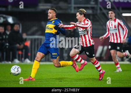 Rotterdam, pays-Bas. 19 janvier 2025. Rotterdam - Liam van Gelderen du RKC Waalwijk, Shunsuke Mito du Sparta Rotterdam lors de la dix-neuvième manche de compétition de la saison Eredivisie 2024/2025. Le match se déroule entre le Sparta Rotterdam et le RKC Waalwijk au Het Kasteel le 19 janvier 2025 à Rotterdam, aux pays-Bas. (VK Sportphoto/Danny de Groot) crédit : Yannick Verhoeven/Alamy Live News Banque D'Images