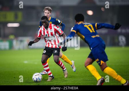 Rotterdam, pays-Bas. 19 janvier 2025. Rotterdam - Joshua Kitolano de Sparta Rotterdam lors de la dix-neuvième manche de compétition de la saison Eredivisie 2024/2025. Le match se déroule entre le Sparta Rotterdam et le RKC Waalwijk au Het Kasteel le 19 janvier 2025 à Rotterdam, aux pays-Bas. (VK Sportphoto/Danny de Groot) crédit : Yannick Verhoeven/Alamy Live News Banque D'Images