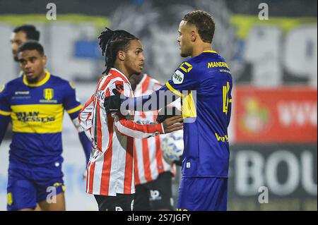 ROTTERDAM, 19-1-25, Stadium het Kasteel, Dutch eredivisie, Sparta Rotterdam - RKC Waalwijk, Sparta Player Kayky, RKC Player Liam van Gelderen After the match Credit : Pro Shots/Alamy Live News Banque D'Images