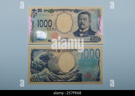 Taipei, Taiwan-20 janvier 2025 billet japonais de 1000 yens recto et verso Banque D'Images