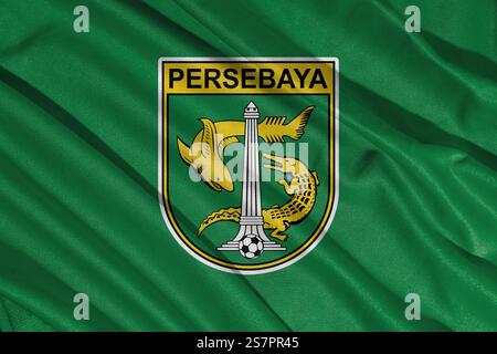 Pringsewu, lampung ; 20 janvier 2025 ; logo du drapeau du club de football indonésien de la Ligue 1 Persibaya Surabaya avec tissu texturé Banque D'Images