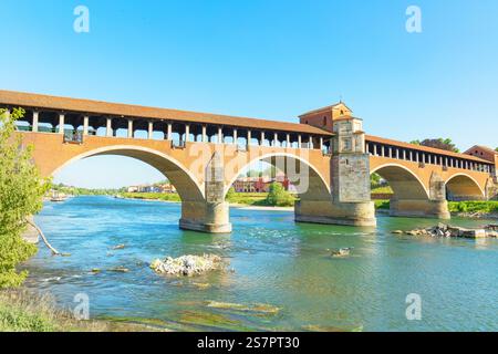 Ponte Coperto (pont couvert), Pavie, Lombardie, Italie Banque D'Images