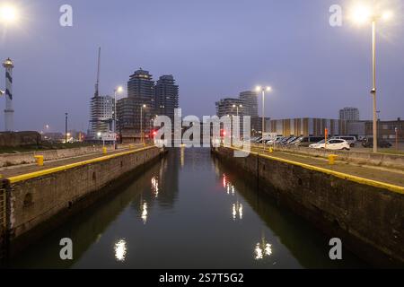 Ostende, Belgique. 20 janvier 2025. L'illustration montre le chenal du port photographié lors d'une visite de l'équipement de recherche VLIZ et du Bunker, un nouveau laboratoire d'expérience marine, lundi 20 janvier 2025, à Ostende. BELGA PHOTO JAMES ARTHUR GEKIERE crédit : Belga News Agency/Alamy Live News Banque D'Images