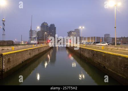 Ostende, Belgique. 20 janvier 2025. L'illustration montre le chenal du port photographié lors d'une visite de l'équipement de recherche VLIZ et du Bunker, un nouveau laboratoire d'expérience marine, lundi 20 janvier 2025, à Ostende. BELGA PHOTO JAMES ARTHUR GEKIERE crédit : Belga News Agency/Alamy Live News Banque D'Images