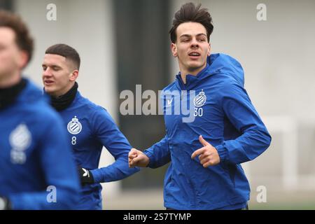 Bruges, Belgique. 20 janvier 2025. Ardon Jashari du Club photographié lors d'une séance d'entraînement du Club belge Brugge KV, lundi 20 janvier 2025 à Bruges. Demain, ils joueront contre le club italien Juventus, le septième jour (sur 8) de la phase de ligue de l'UEFA Champions League. BELGA PHOTO BRUNO FAHY crédit : Belga News Agency/Alamy Live News Banque D'Images