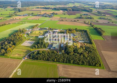 Vue aérienne, caserne de Paulsberg, base militaire, Centre national de situation et de commandement pour la sécurité de l'espace aérien, Uedemerfeld, Uedem, Bas-Rhin, Nord RHI Banque D'Images