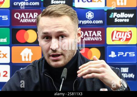 Bruges, Belgique. 20 janvier 2025. Teun Koopmeiners de la Juventus photographié lors d'une conférence de presse du club italien Juventus, lundi 20 janvier 2025 à Bruges. Demain, ils joueront contre le Club belge Brugge KV, le septième jour (sur 8) de la phase de ligue de l'UEFA Champions League. BELGA PHOTO BRUNO FAHY crédit : Belga News Agency/Alamy Live News Banque D'Images