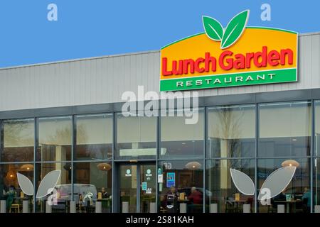 Enseigne Lunch Garden avec logo de la chaîne de restaurants libre-service belge en Flandre, Belgique Banque D'Images