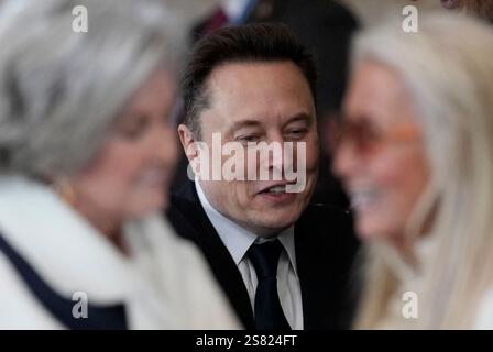Elon Musk arrive avant la 60e inauguration présidentielle dans la rotonde du Capitole des États-Unis à Washington, DC, USA le 20 janvier 2025. Photo de Julia Demaree Nikhinson/POOL/ABACAPRESS. COM Banque D'Images