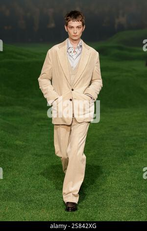 Milan, Italien. 20 janvier 2025. ZEGNA hommes automne/hiver 2025-2026 défilé pendant la Fashion week de Milan Menswear le 2025 janvier - Milan, Italie 20/01/2025 crédit : dpa/Alamy Live News Banque D'Images