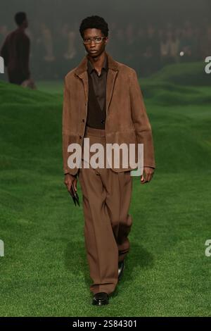Milan, Italien. 20 janvier 2025. ZEGNA hommes automne/hiver 2025-2026 défilé pendant la Fashion week de Milan Menswear le 2025 janvier - Milan, Italie 20/01/2025 crédit : dpa/Alamy Live News Banque D'Images