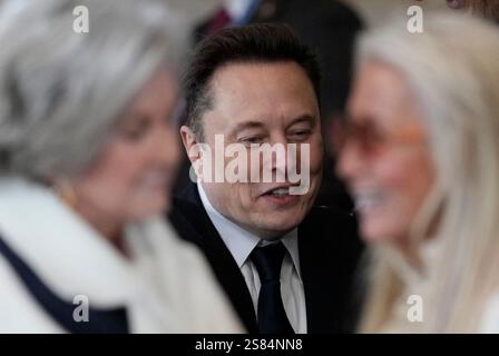 Washington, États-Unis d'Amérique. 20 janvier 2025. Elon Musk arrive avant la 60ème inauguration présidentielle dans la rotonde du Capitole des États-Unis à Washington, lundi 20 janvier 2025. (AP photo/Julia Demaree Nikhinson, Pool) crédit : Sipa USA/Alamy Live News Banque D'Images